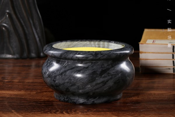 購買石獅子香爐該注意什么？價格貴嗎？